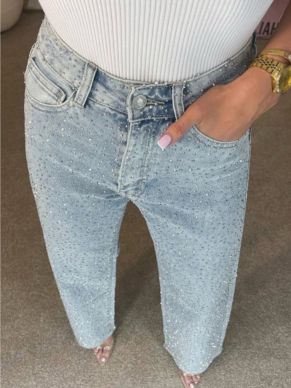 Straight Leg Women’s Jeans in Light Blue with Sparkle Rhinestone Detail
